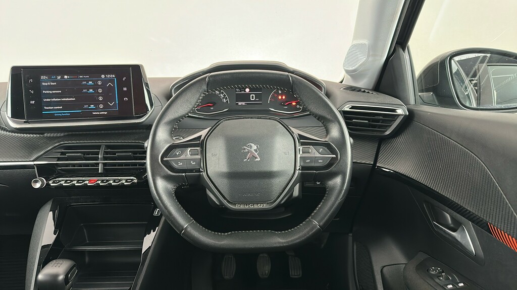 Peugeot 208 1.2 Puretech 100 Active Black #14