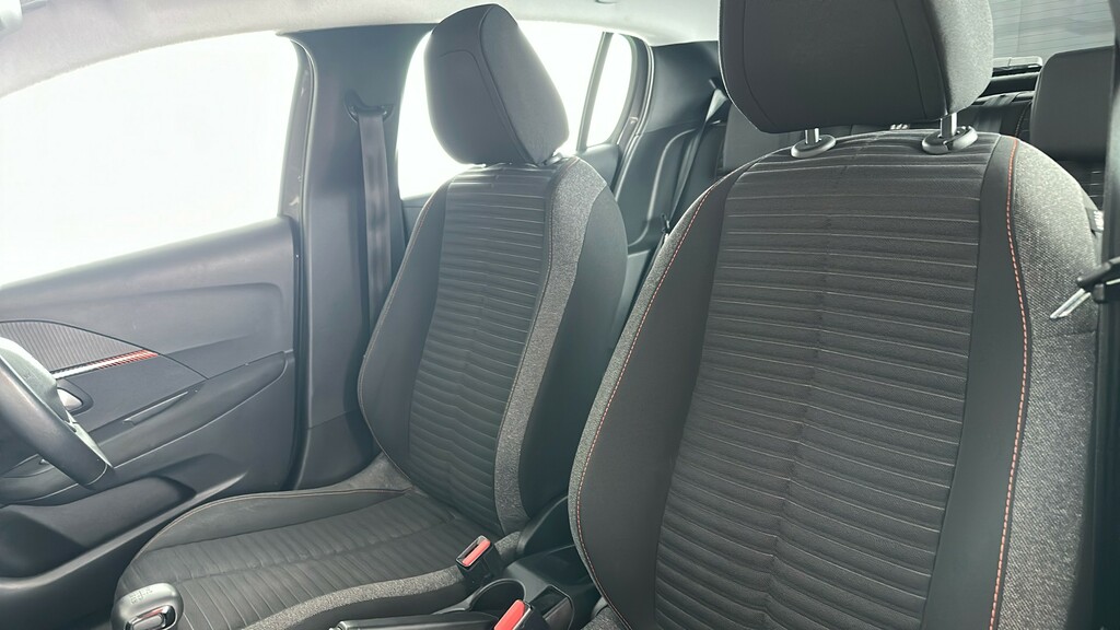 Peugeot 208 1.2 Puretech 100 Active Black #17