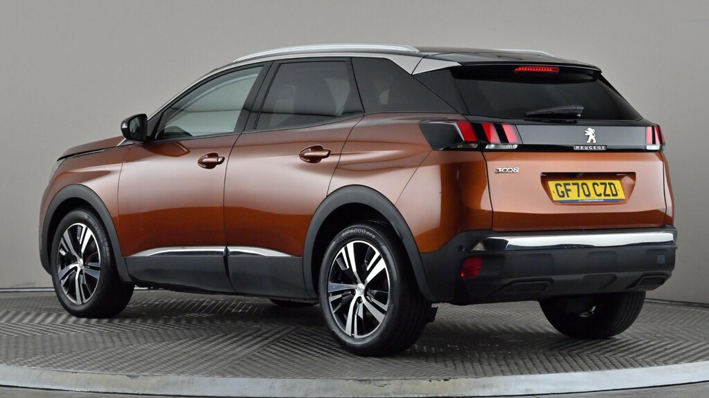 Peugeot 3008 1.2 Puretech Allure Brown #4