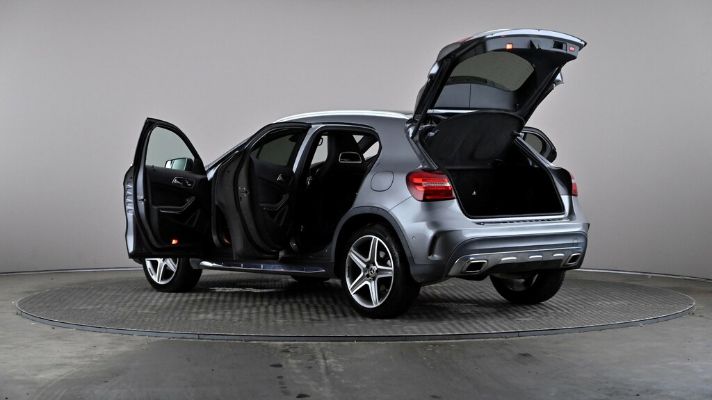 Mercedes-Benz GLA Class Suv Black #12