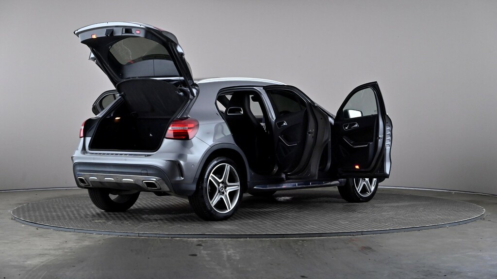Mercedes-Benz GLA Class Suv Black #10