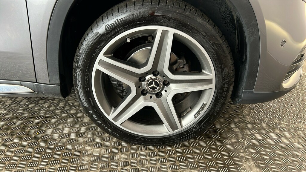 Mercedes-Benz GLA Class Suv Black #20