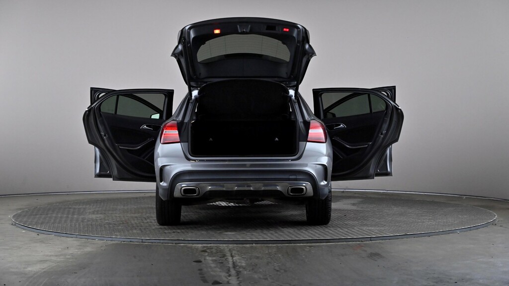 Mercedes-Benz GLA Class Suv Black #11