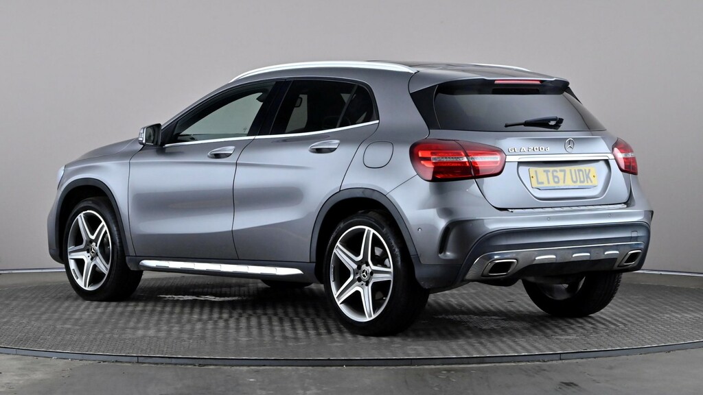 Mercedes-Benz GLA Class Gla 200D Amg Line Premium Plus Grey #4