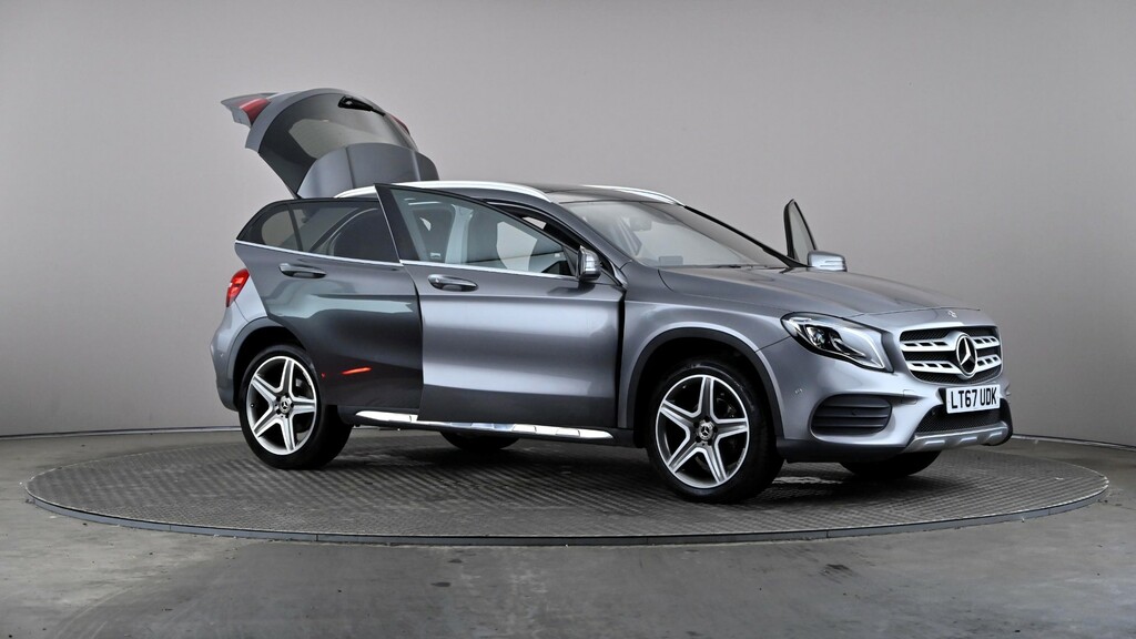 Mercedes-Benz GLA Class Suv Black #8