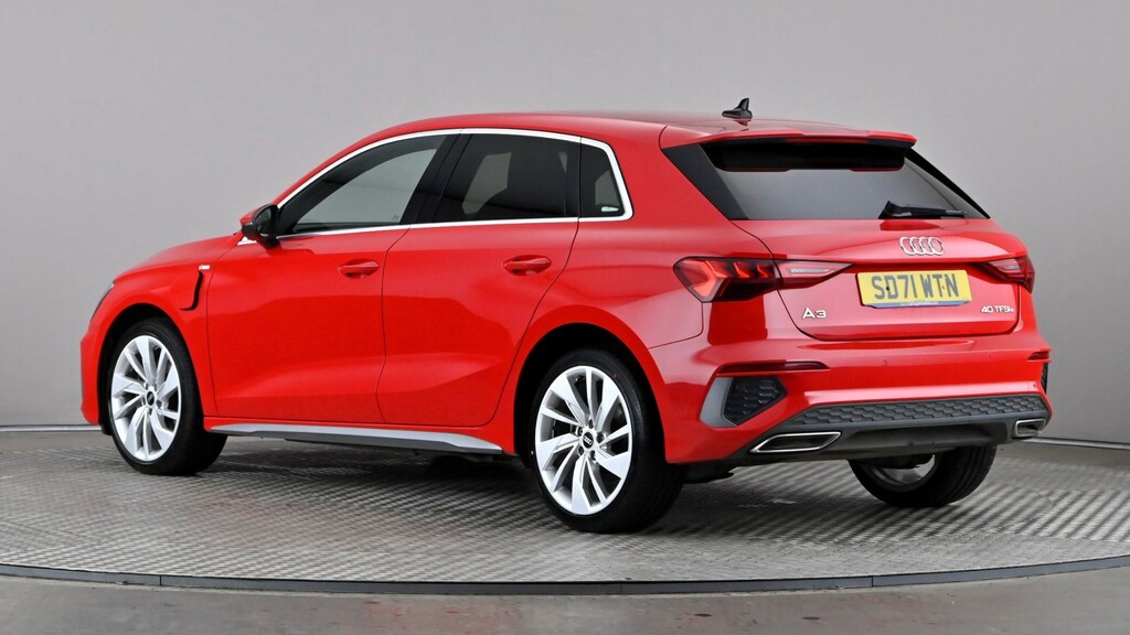 Audi A3 40 Tfsi E S Line S Tronic Red #4
