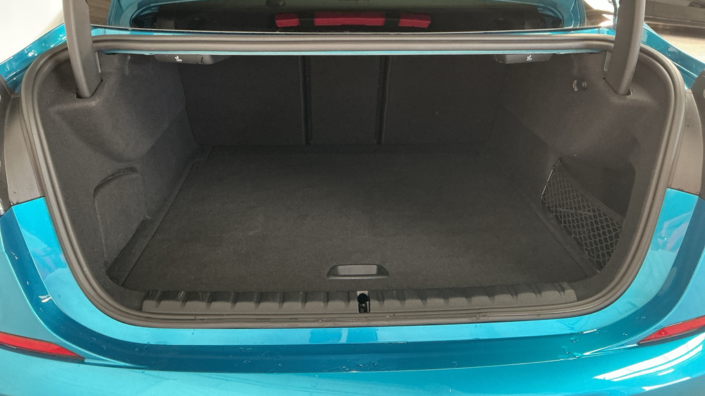 BMW 2 Series 220D M Sport Step #20