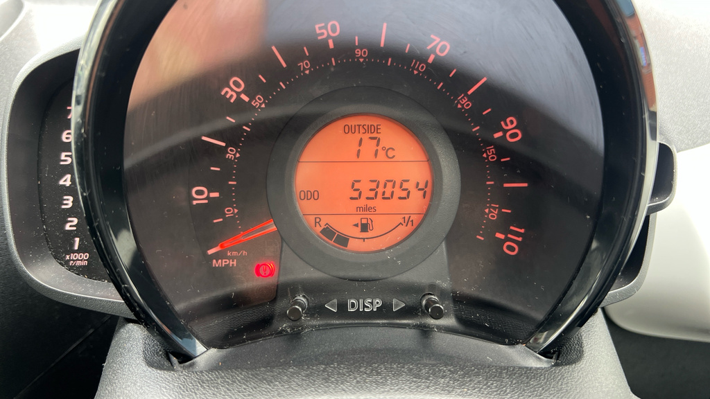 Toyota Aygo 1L X White #13