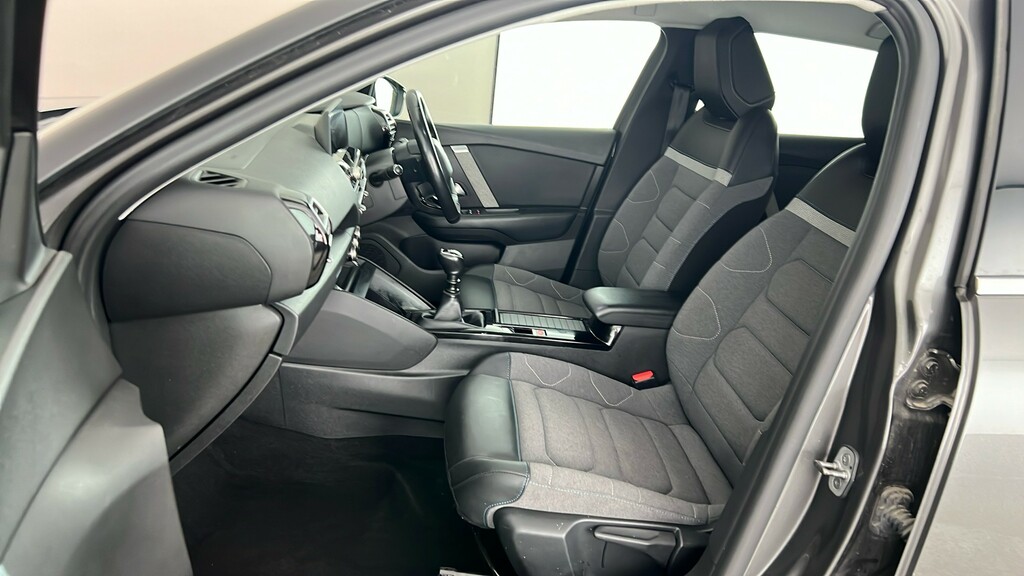 Citroen C4 1.2 Puretech 130 Shine Grey #17