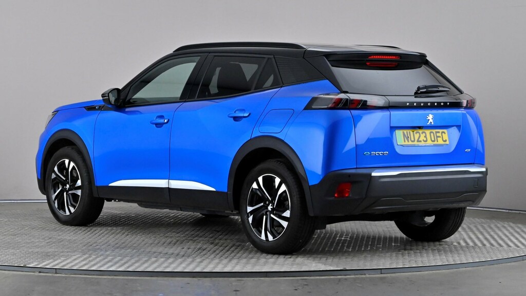 Peugeot e-2008 100Kw Gt 50Kwh Blue #4