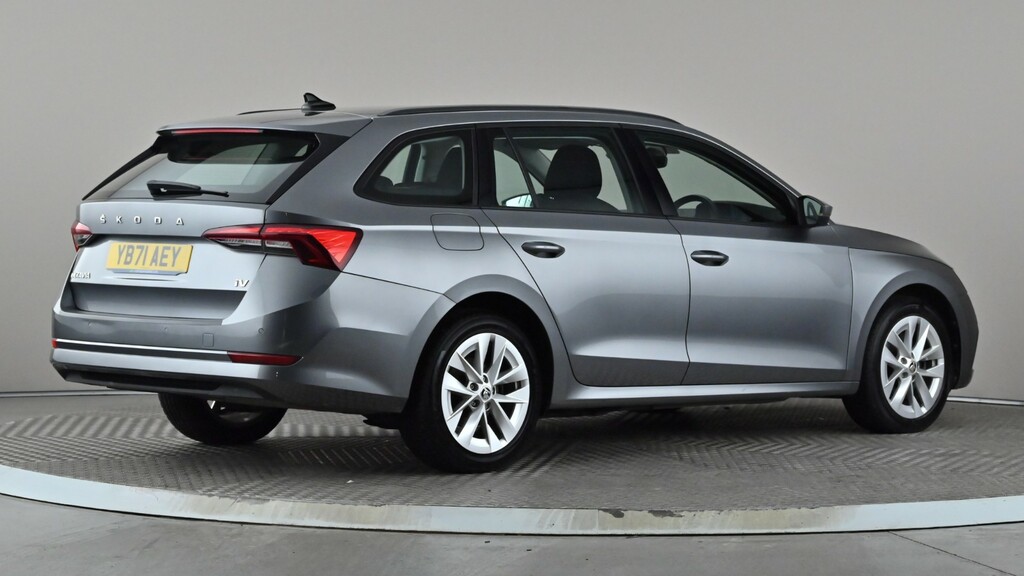 Skoda Octavia 1.0 Tsi Se Technology Blue #9