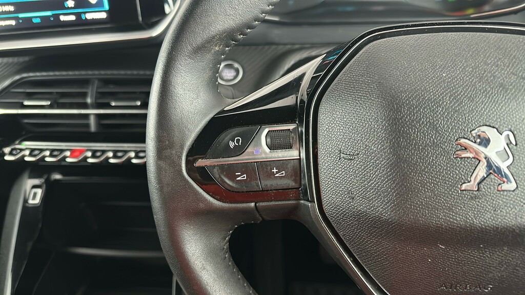 Peugeot e-2008 54Kwh First Edition 156 Grey #28