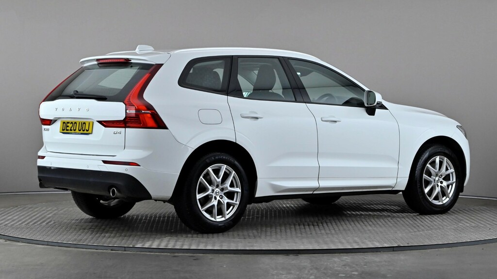 Volvo XC60 2.0 D4 Momentum Geartronic White #6