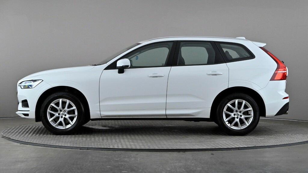 Volvo XC60 2.0 D4 Momentum Geartronic White #3