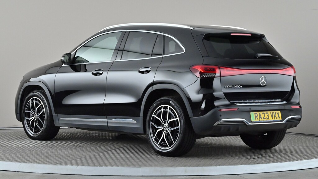 Mercedes-Benz EQA Eqa 250 140Kw Amg Line Premium 70.5Kwh Black #4