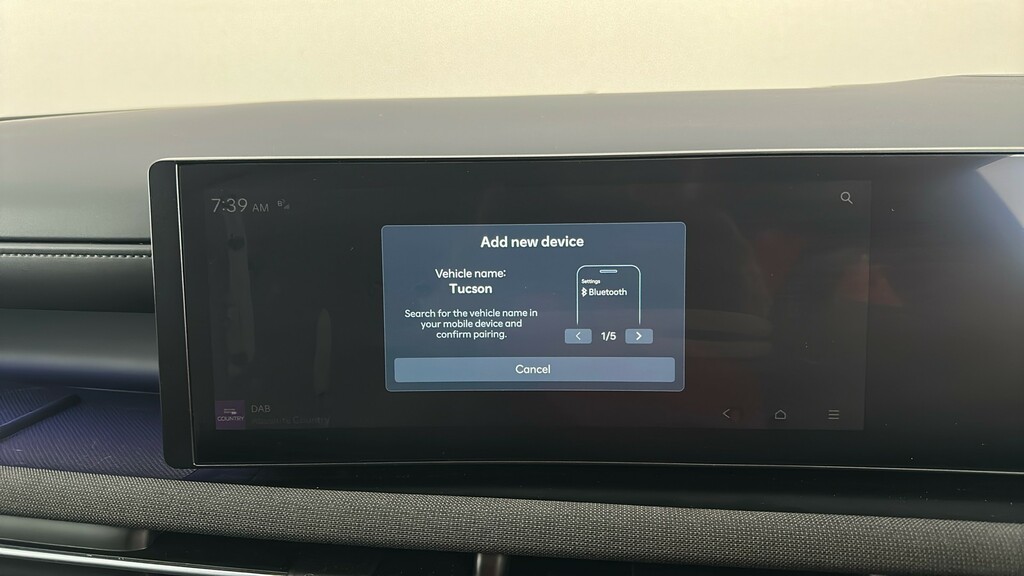 Hyundai Tucson Black Line White #24