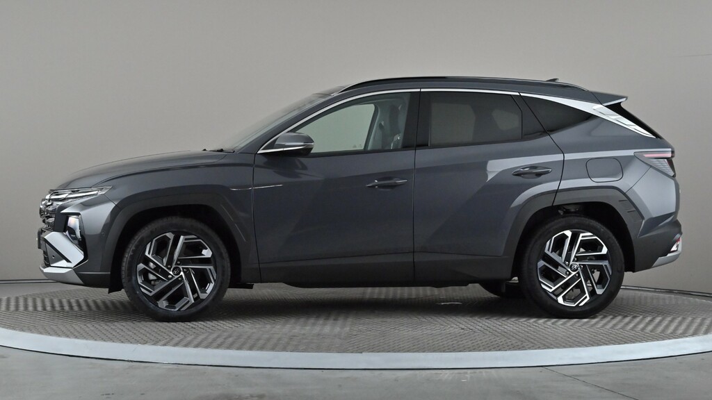 Hyundai Tucson Black Line White #3