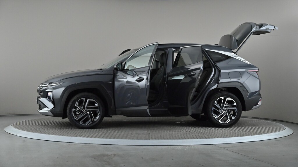 Hyundai Tucson Black Line White #9