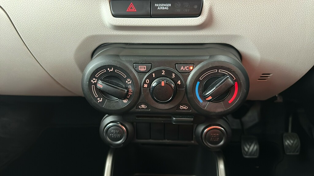 Suzuki Ignis 1.2L Sz-t Dualjet 89 Bhp White #26