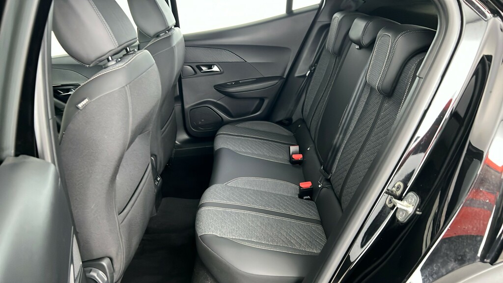 Peugeot 2008 Allure Puretech Ss #18
