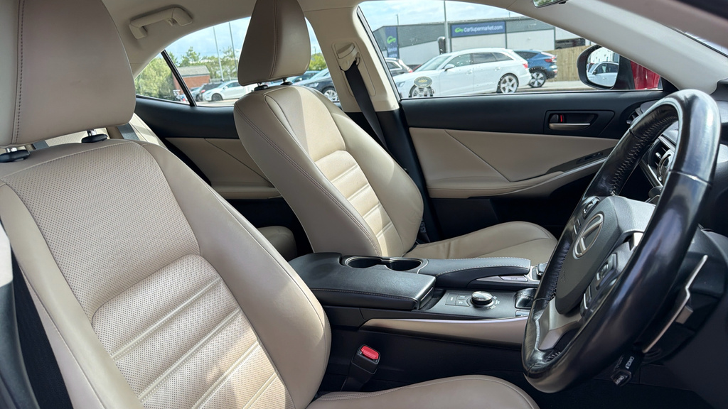 Lexus IS 300H F Sport Silver #26