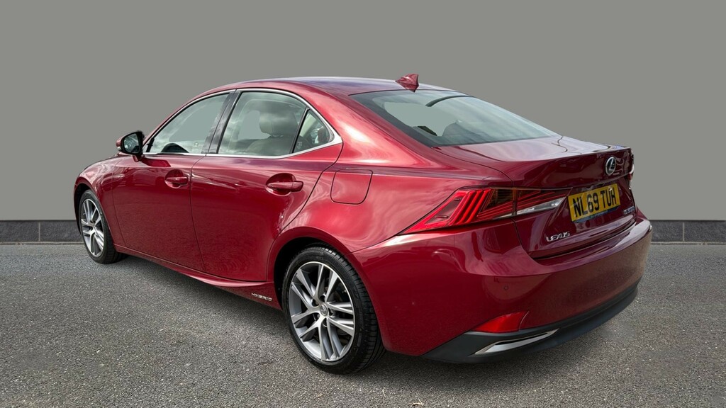 Lexus IS 300H Cvt Red #4