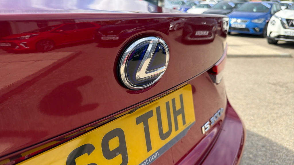 Lexus IS 300H F Sport Silver #28