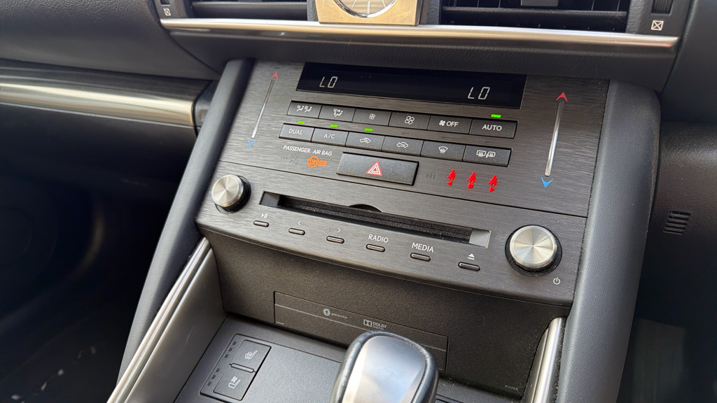 Lexus IS 300H F Sport Silver #22