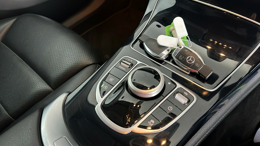 Mercedes-Benz GLC Class Glc 220D 4Matic Amg Black #25