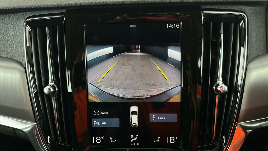 Volvo V90 V90 Momentum D4 White #25