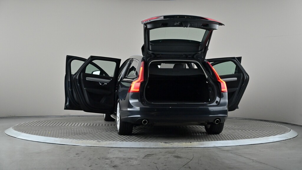 Volvo V90 V90 Momentum D4 White #11
