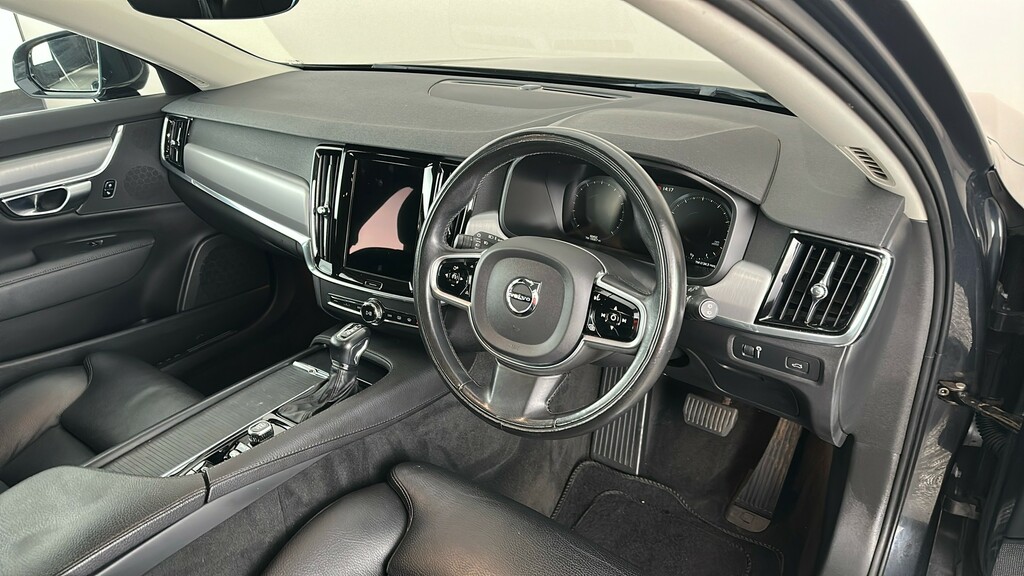 Volvo V90 V90 Momentum D4 White #30