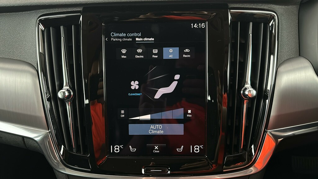 Volvo V90 V90 Momentum D4 White #26