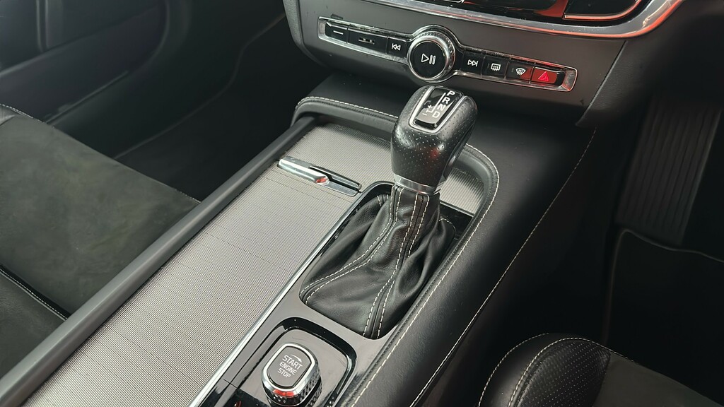 Volvo S90 2.0 D4 R Design Geartronic #26