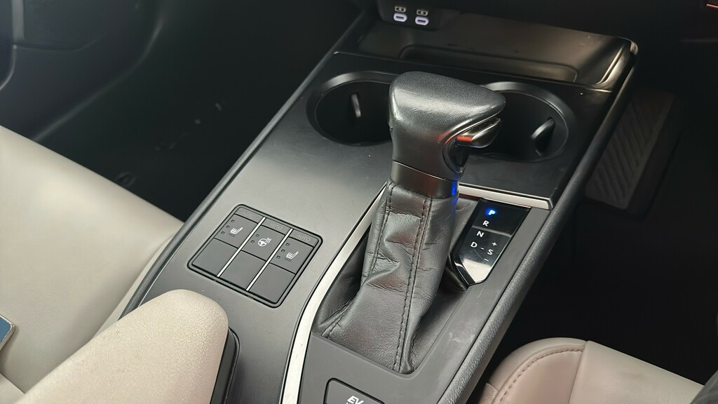 Lexus UX 2.0 250H Premium Plus E-cvt Euro 6 Ss Silver #27
