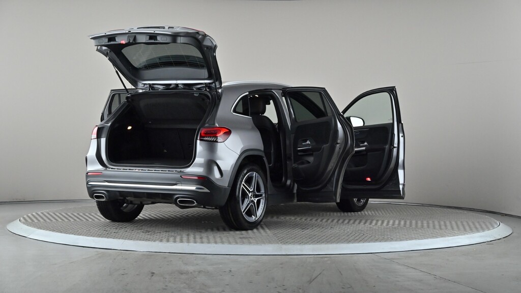 Mercedes-Benz GLA Class Amg Line Night Edition Black #12
