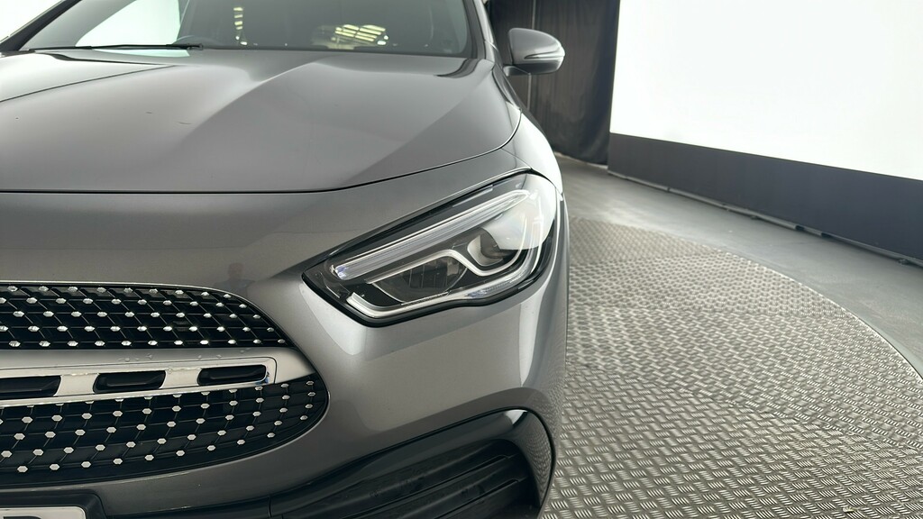 Mercedes-Benz GLA Class Amg Line Night Edition Black #20