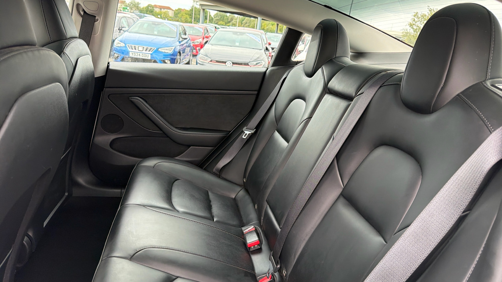 Tesla Model 3 Saloon Rwd 241 Bhp White #16