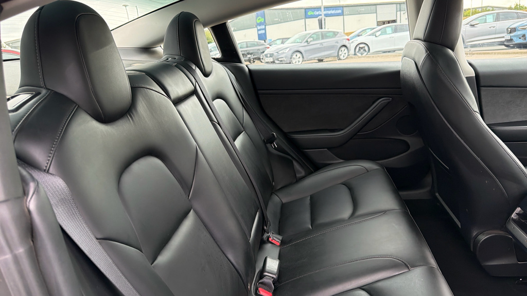 Tesla Model 3 Saloon Rwd 241 Bhp White #17