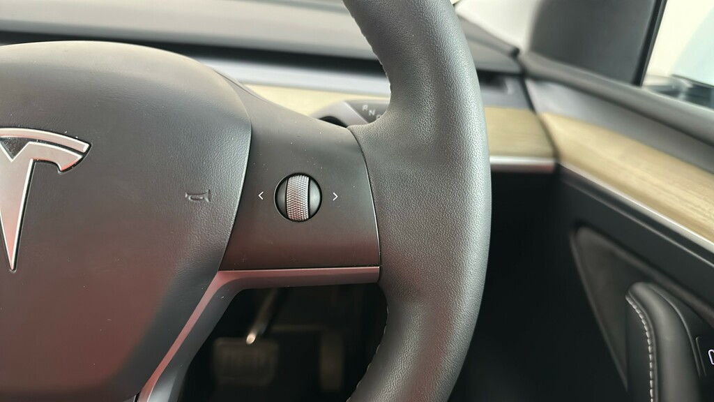 Tesla Model Y Suv Rwd 346 Ps White #30