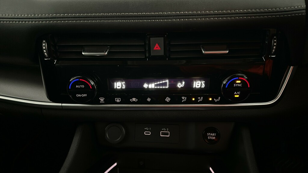 Nissan X-Trail E-power Tekna Red #26
