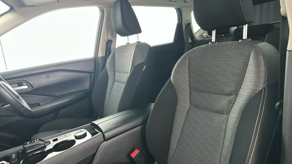 Nissan X-Trail E-power Tekna Red #17