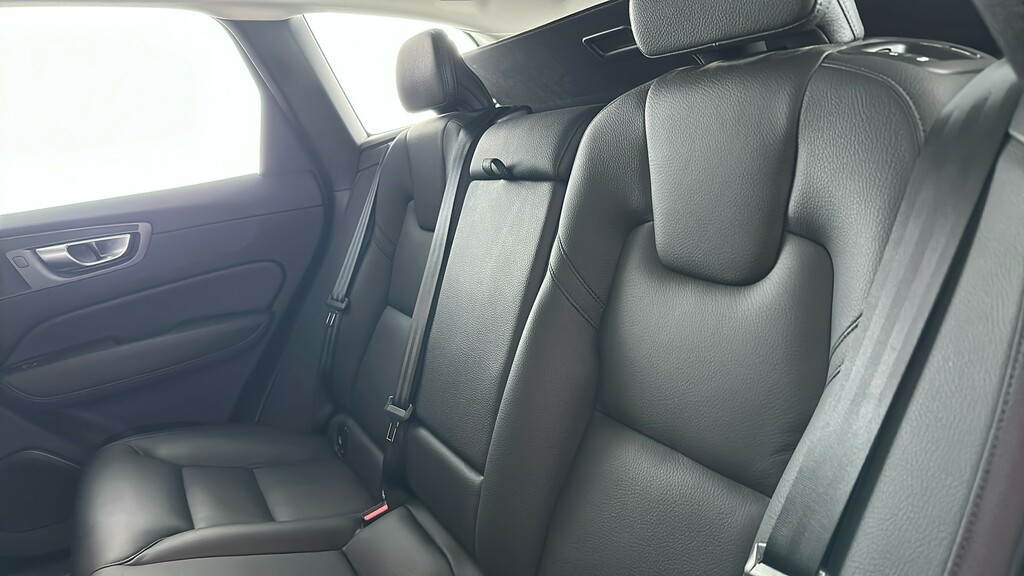 Volvo XC60 Xc60 B4 Mhev Awd Grey #18