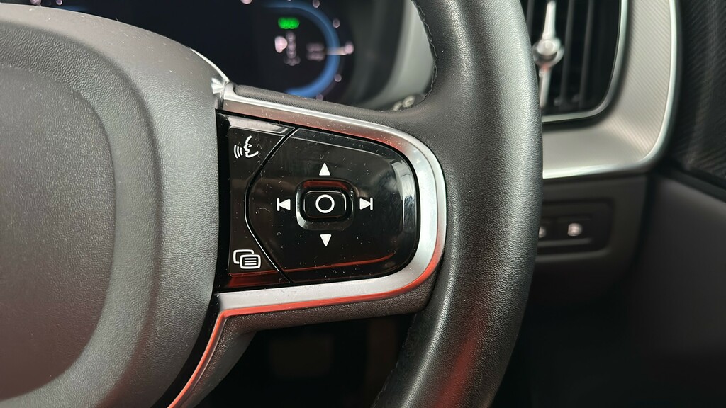 Volvo XC60 Xc60 B4 Mhev Awd Grey #31