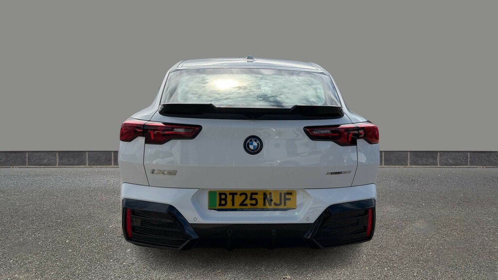 BMW iX2 230Kw Xdrive30 M Sport 65Kwh White #5