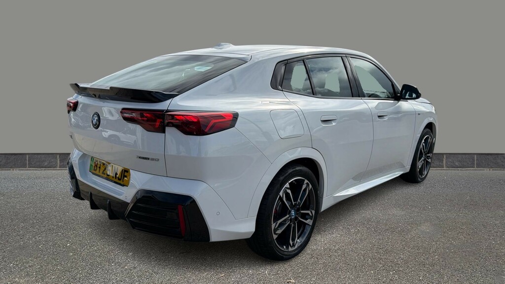 BMW iX2 230Kw Xdrive30 M Sport 65Kwh White #6