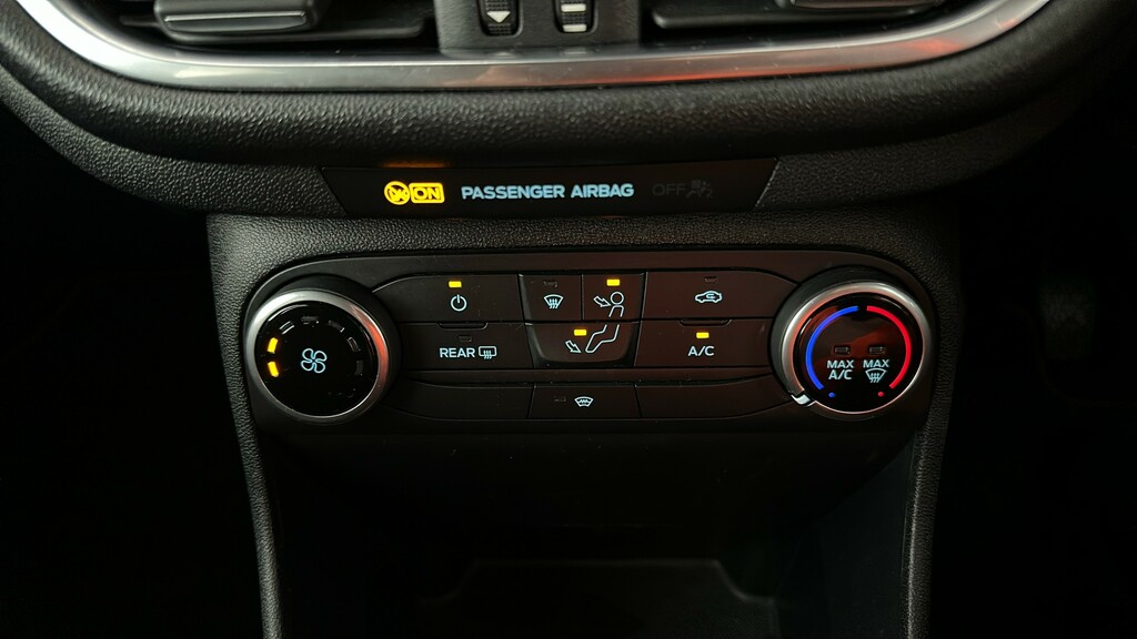 Ford Fiesta 1.0 Ecoboost 95 Trend Navigation Red #26