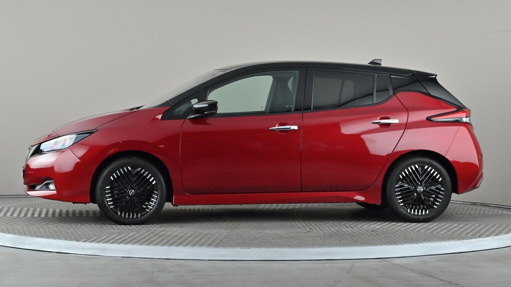 Nissan Leaf 110Kw N-connecta 39Kwh Red #3