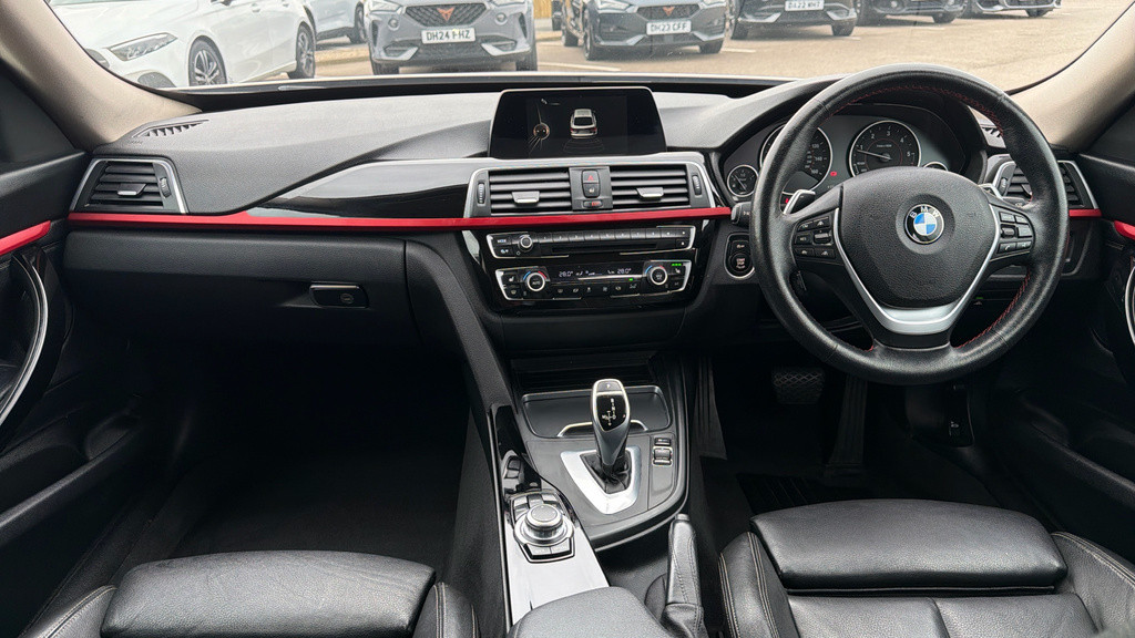 BMW 3 Series 330E M Sport White #17