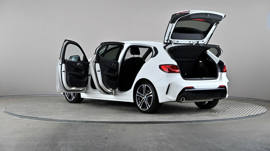 BMW 1 Series M Sport White #10